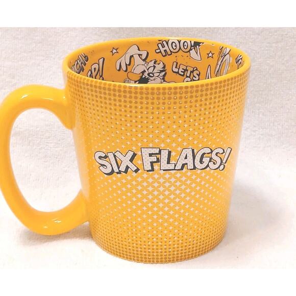 Six Flags Magic Mountain Looney Tunes Tweety Bird YELLOW Ceramic Wide Mug Cup - Picture 6 of 16